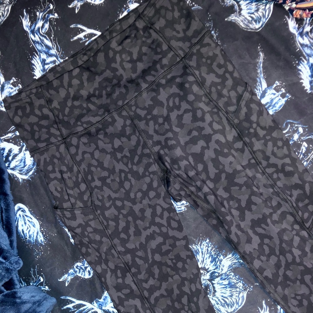 EUC Lululemon Fast & Free Tight Formation Camo 6